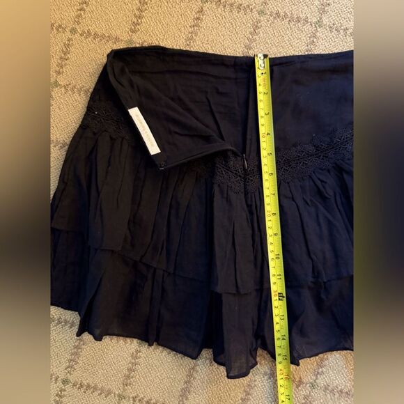 Pookie and Sebastian black lace cutout ruffled flowy mini skirt S - Picture 6 of 7